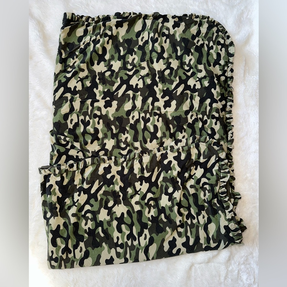 PP Ruffles Towel - Picture 6 of 10